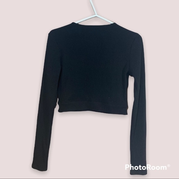 NWT. Express Crop Top.​ - Picture 2 of 5